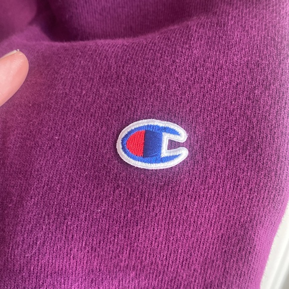Champion Magenta Crew Sweater-Size XL - Picture 4 of 5